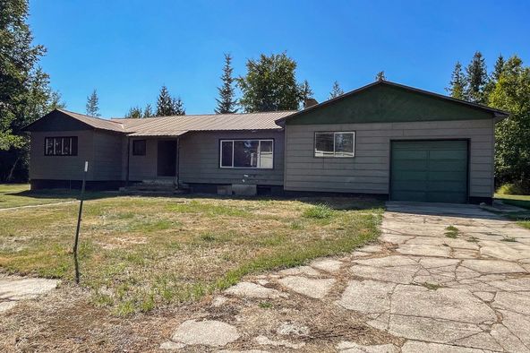 476910 Hwy 95, Ponderay, ID 83852